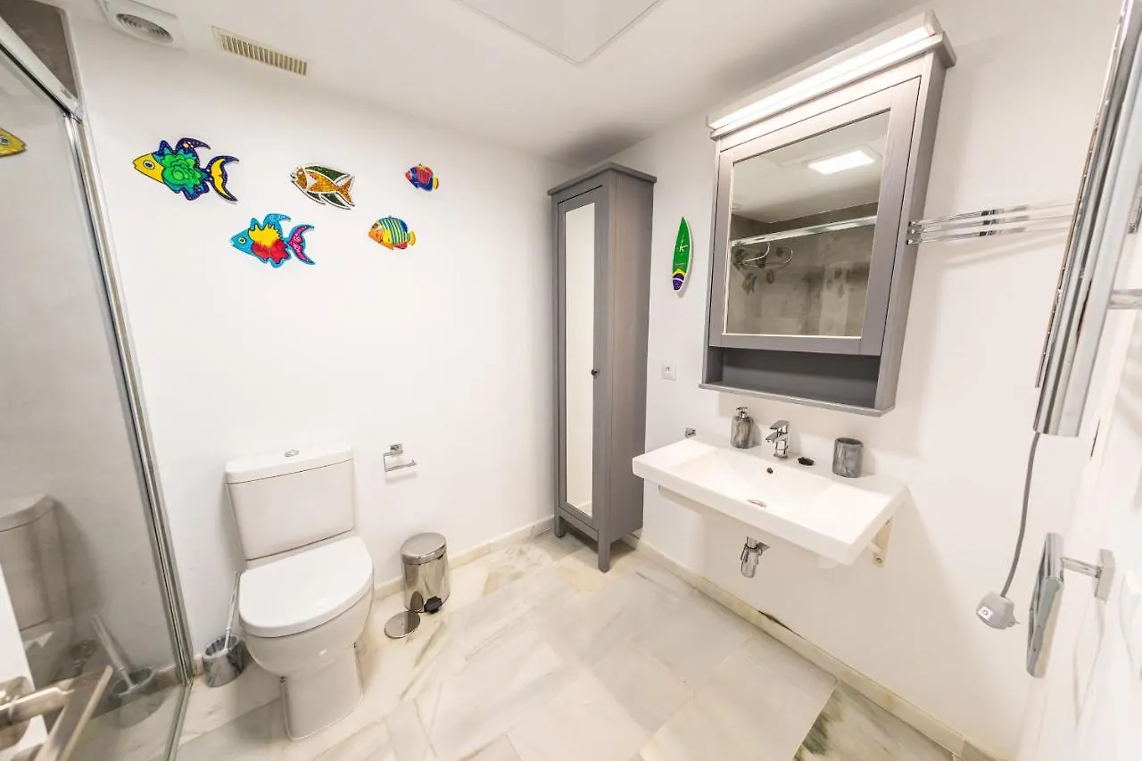 Stylish 3 Bedroom Apartment At The Heart Of Nueva Andalucia Close To Centro Plaza 马尔韦利亚 西班牙